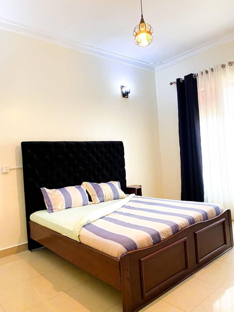 Comfort B&B Кигали Экстерьер фото